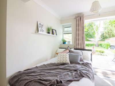 Highbridge Close image