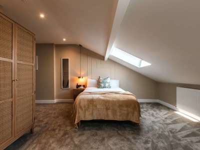 High-end HMO in a Quiet Area image