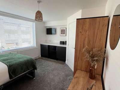 Stunning Rooms To Rent!!! image