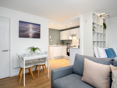 🏡 Modern Student Living in Clifton image
