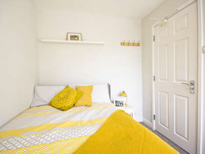 Newly Refurbished Property in Great Location image