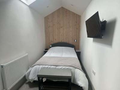 🌟 Prime Location on Humber Street, Cleethorpes 🌟 image