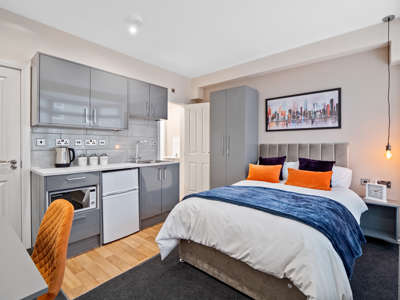 The 'It's Bigger On The Inside' Property image