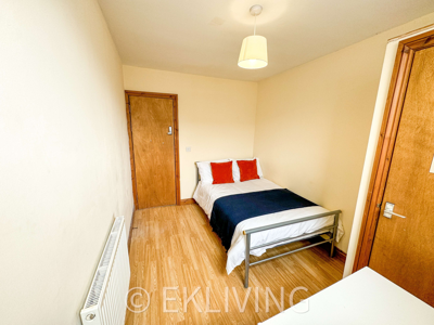 All Professional House Share - Bills Included - Harriet Street image