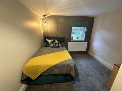 Fantastic 6-Bed HMO opposite Tesco Express & Pure Gym! image
