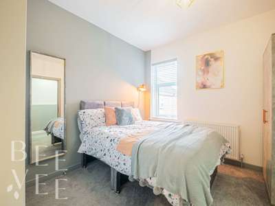 A Happy Houseshare for Rent in Peterborough image