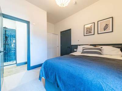 Pitcairn Road image