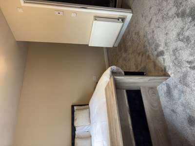 A Charming House Shareshare for Rent in Tyldesley, Manchester image