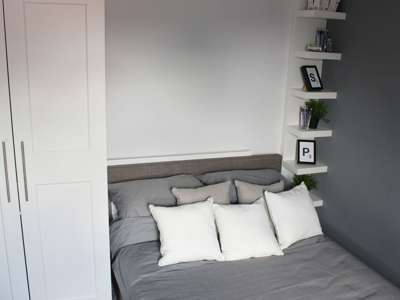 Vastern Road image
