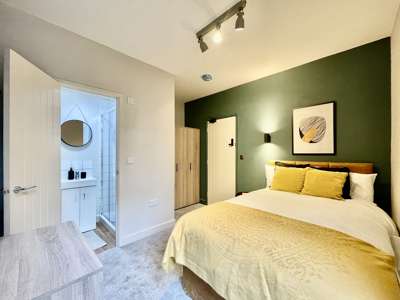 Woodbridge Road image
