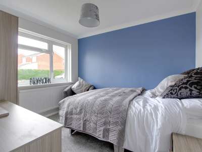 OX Living is proud to present this high-quality 5-bedroom co-living property, perfect for working professionals looking for stylish, stress-free living. image