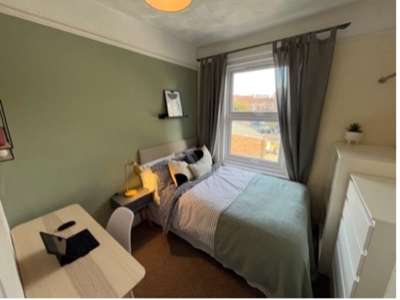🔥Luxury Rooms-Best Location-Bills Inlcuded image