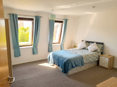 Dumbarton Close image