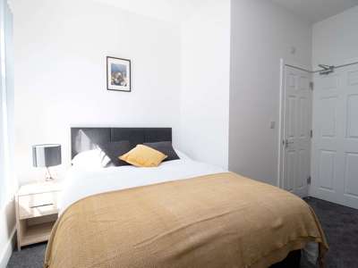 Nicander Road image