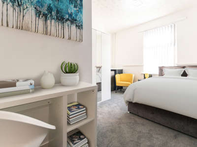 Brand New Ensuite | Luxury House in Wigan | 50% Off 1st Month Rent! image