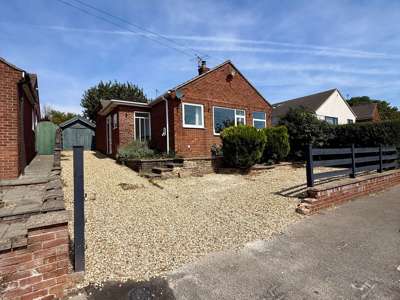 3 Bed Bungalow, Hillside Avenue, LN2 image