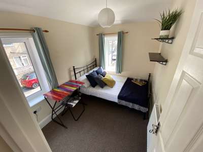 Hewson Road image