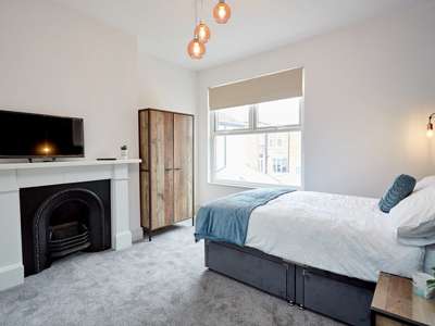 Radnor Place, image