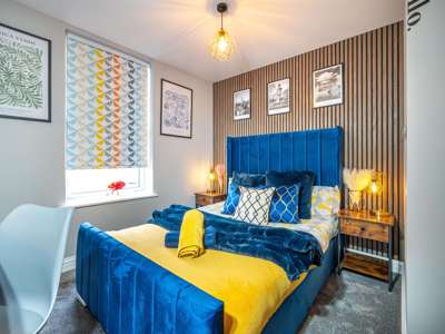Groundwell Road image