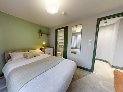 OX Living is proud to present this high-quality 6-bedroom co-living property, perfect for working professionals looking for stylish, stress-free living. image