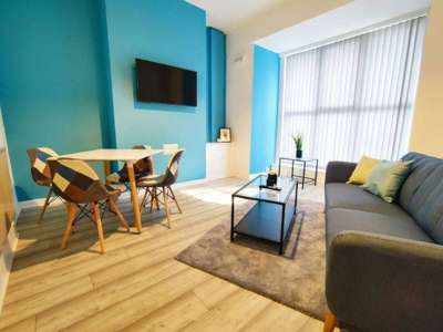 Oakfield Road image