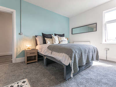 Breeze Hill image