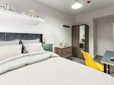 🏠 Great location professional house share 🏠 image