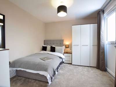 🌟Double Room in Calm, Well-Managed Home🌟 image