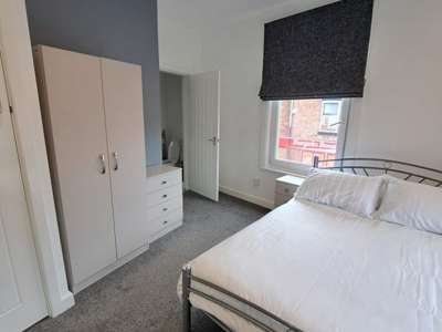Flat 3, 2 Argyle Street image