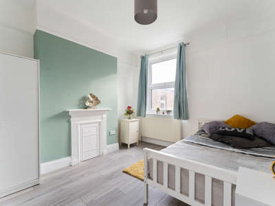 Victorian house in the heart of Wood Green, Zone 3 image