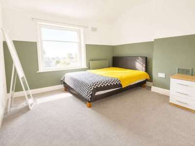 Flat 3, 8 Marmaduke Street image