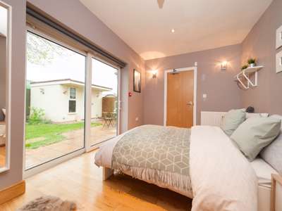 A modern 6 bedroom shared home recently refurbished to a high standard image