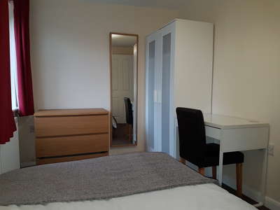 🛍️We Are Pleased To Present This Great Property Within Walking Distance To High Wycombe Town Centre. All The Amenities You Could Need On Your Door Step And Unbeatable Transport Links🛍️ image