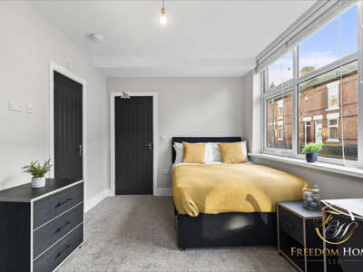 Newly Renovated Houseshare! image